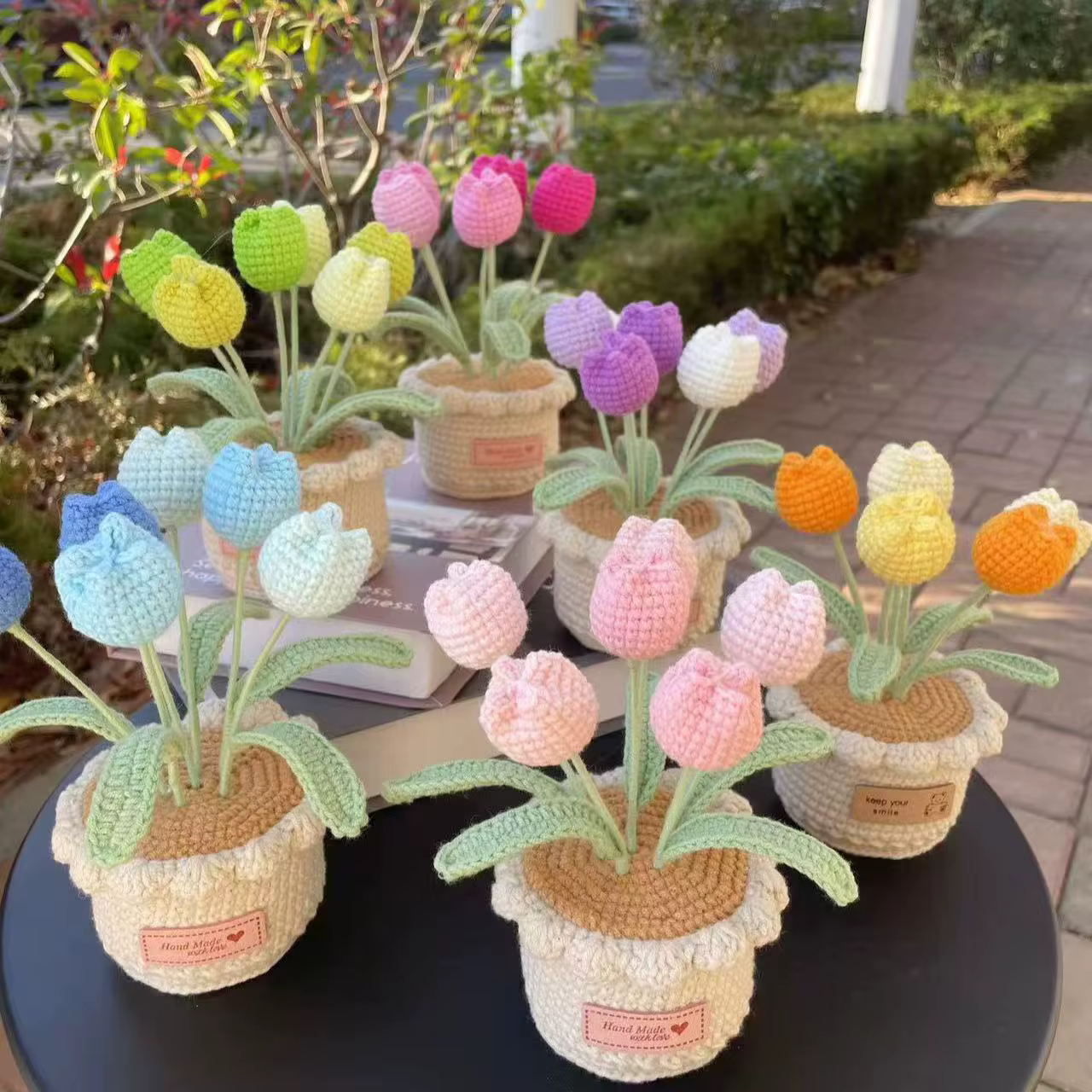Pot de fleurs en forme de tulipe fini