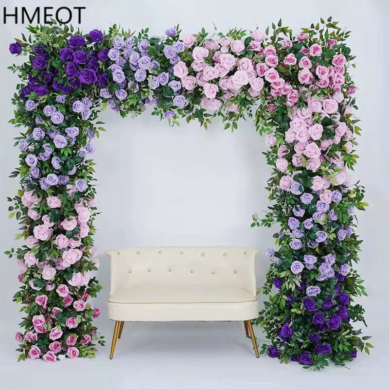 Décor de rangée de fleurs de luxe