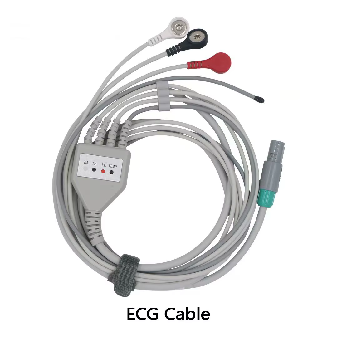 Les accessoires pour moniteurs vétérinaires Am6100 peuvent manipuler les signes vitaux des animaux : PR, HR, NIBP (pression artérielle) Spo2、 Respiration TEM, ECG