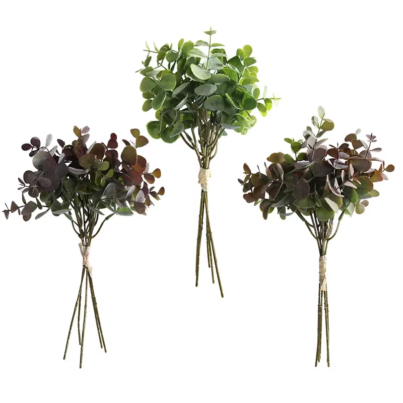 Bouquet de feuilles d'eucalyptus artificielles fait à la main