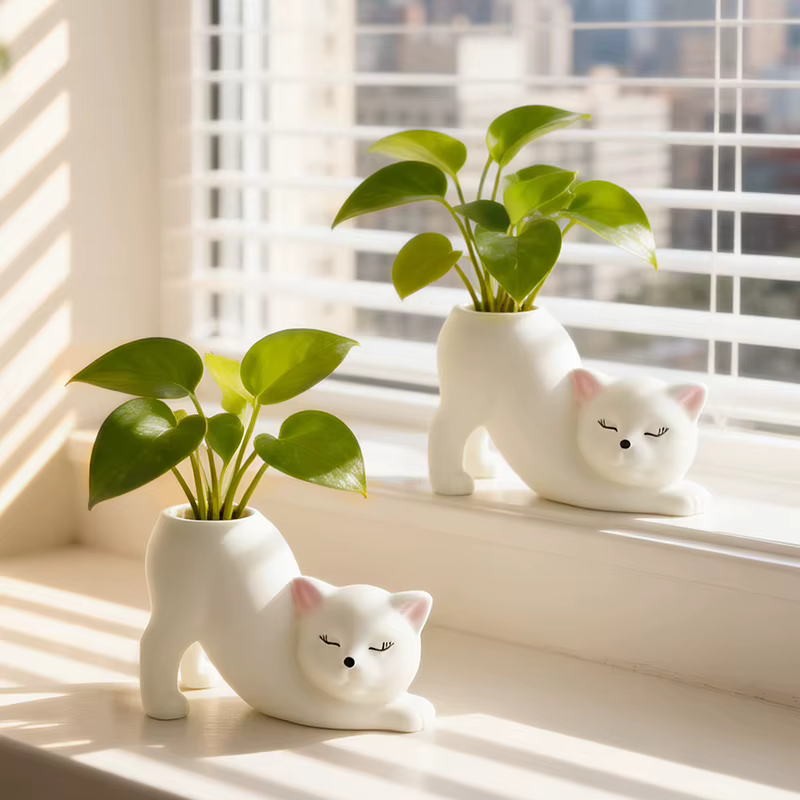 Pot de fleurs fantaisie en résine en forme de chat bouclé