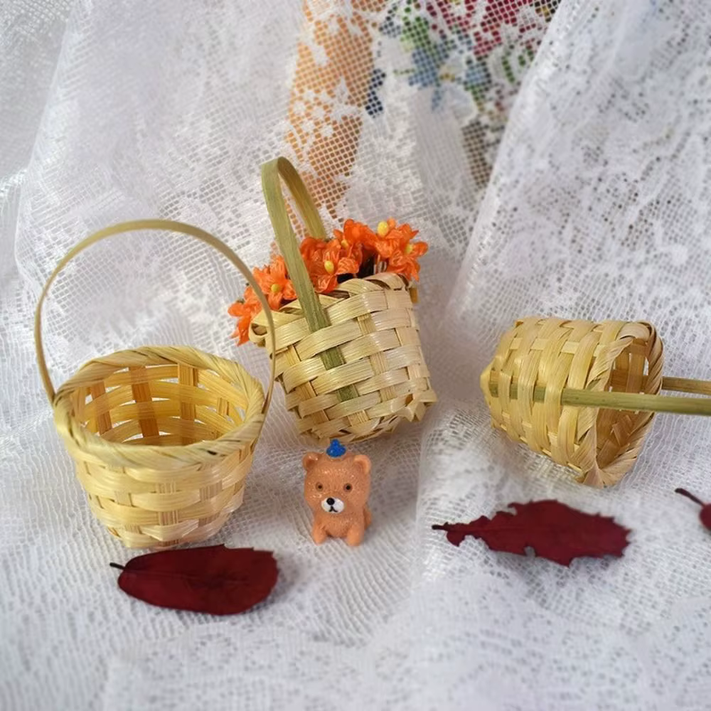 Mini paniers de fleurs tressés tissés à la main avec poignée