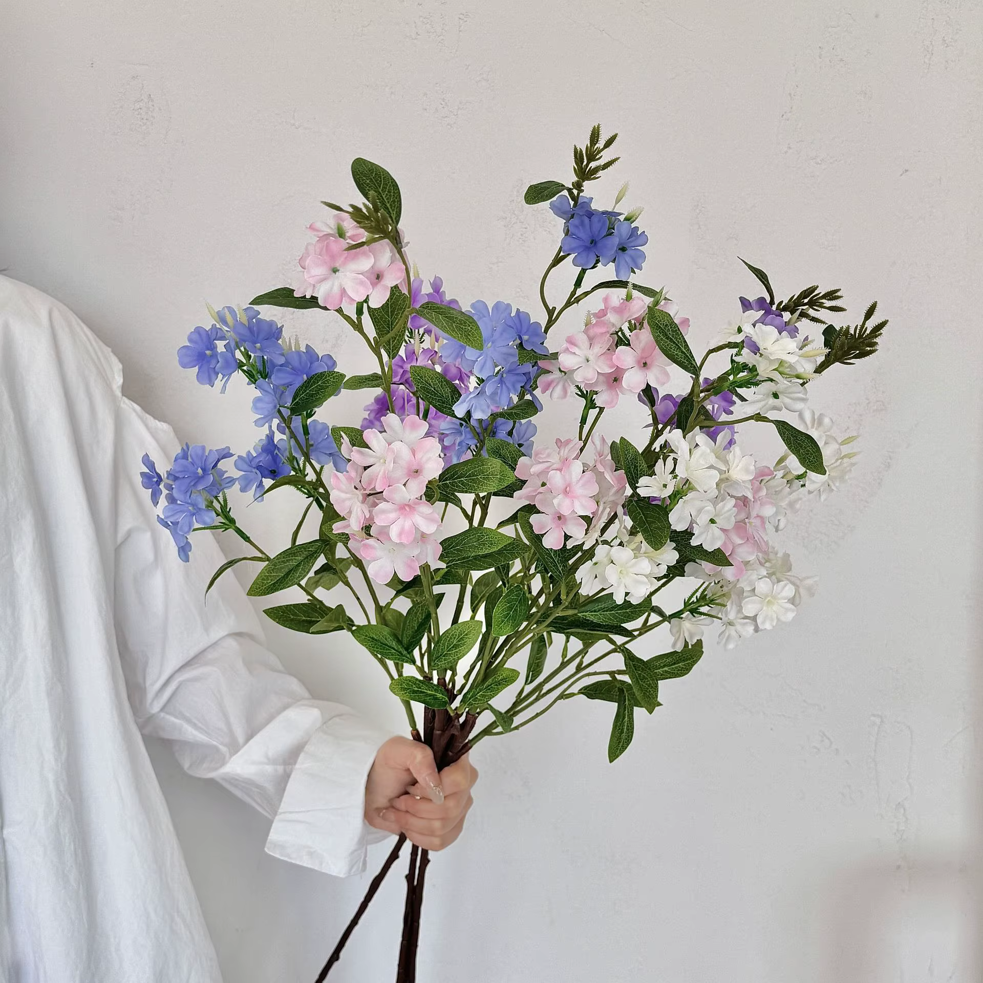 Bouquet de fleurs de lys de neige artificielles de 35 pouces