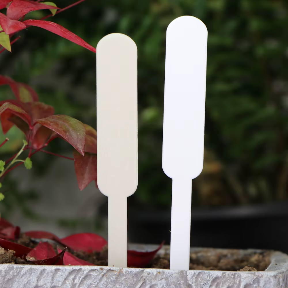 Nouvelles étiquettes de plantes de jardin