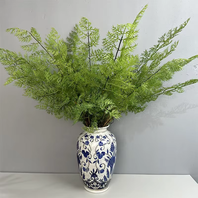 Plantes vertes artificielles en plastique
