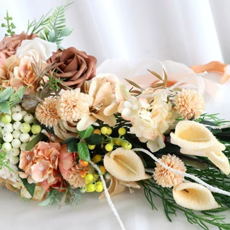 P9fe Bouquets rose champagne moderne pour mariée tenant des fleurs