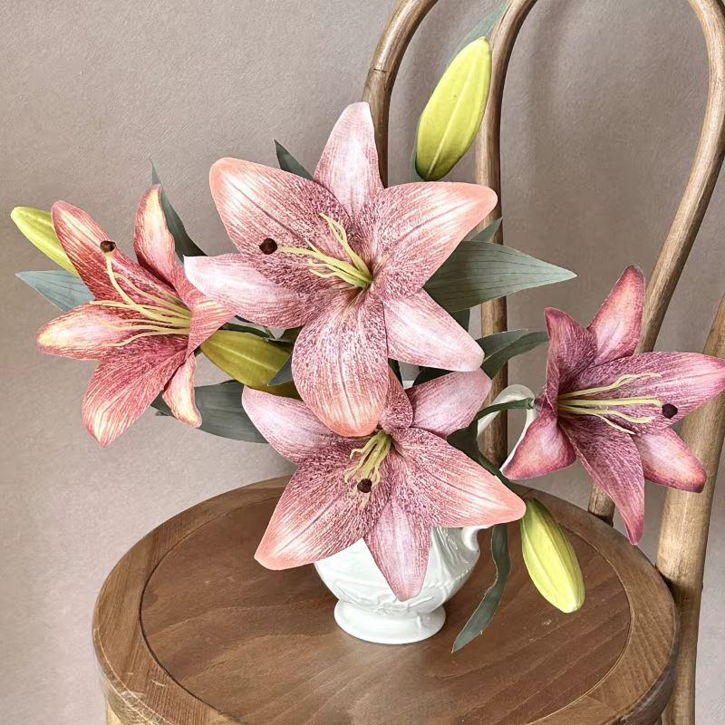 Bouquet de Lys Artificiel de 18cm de Diamètre
