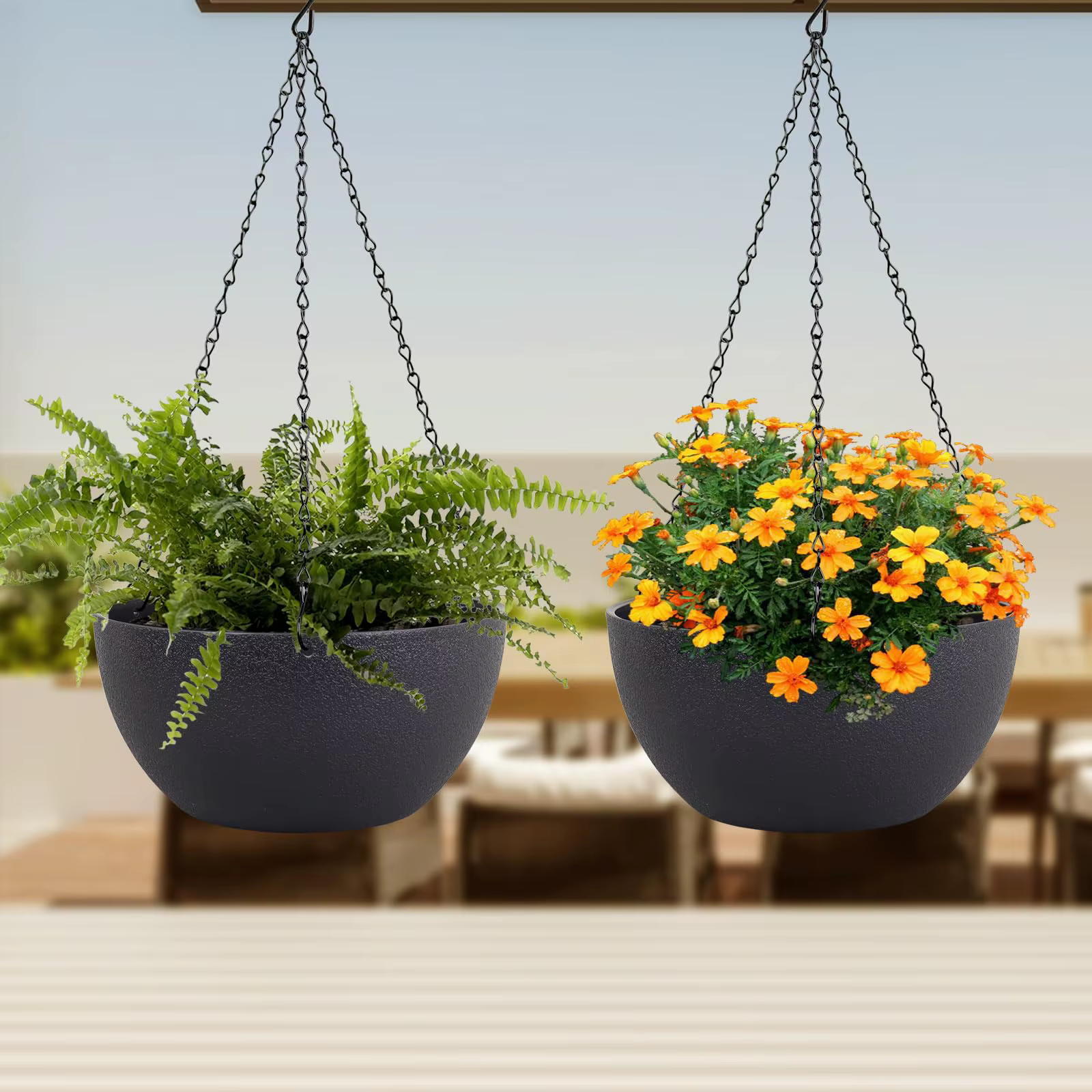 Ensemble de pots de fleurs avec trous de proximité