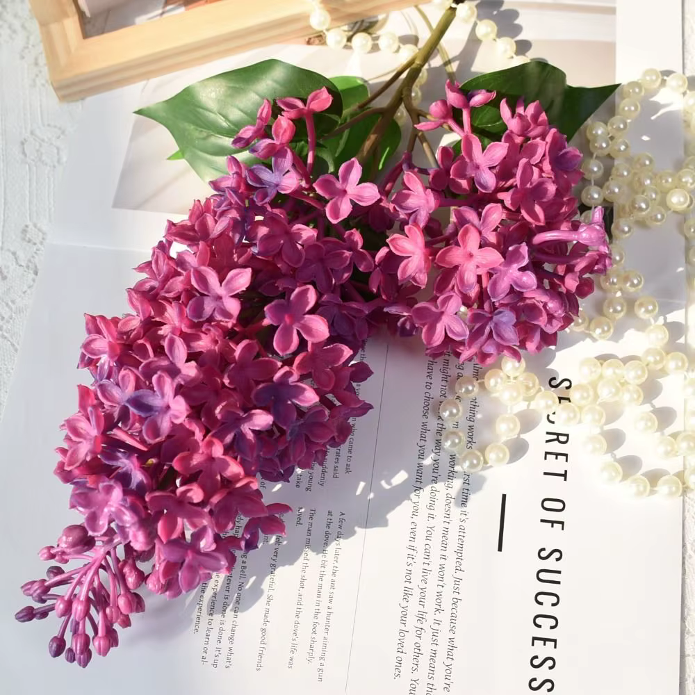 Fleur de lilas artificielle en silicone rose