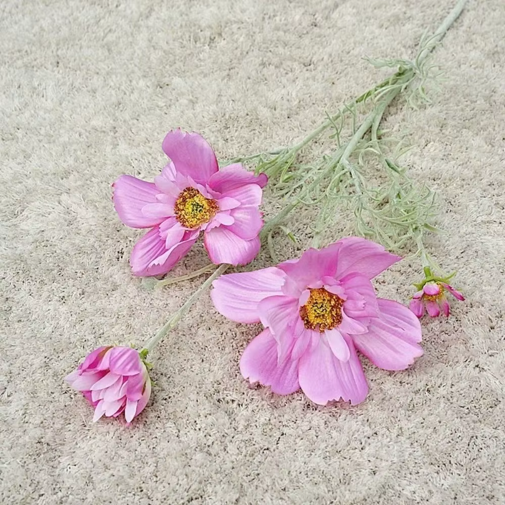 Branche de fleur artificielle Cosmos de 77 cm de longueur