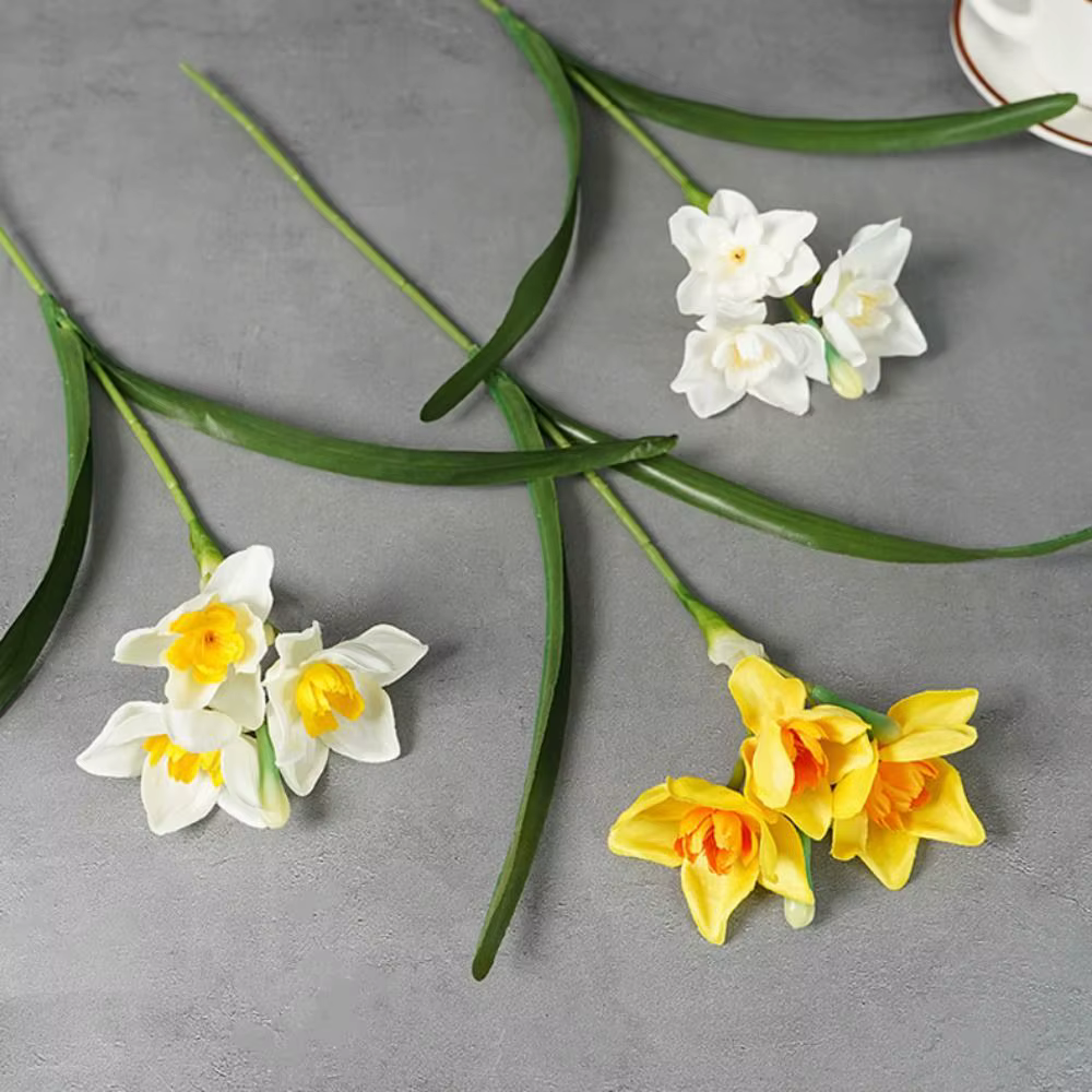 Fleurs de narcisse artificielles au toucher réel