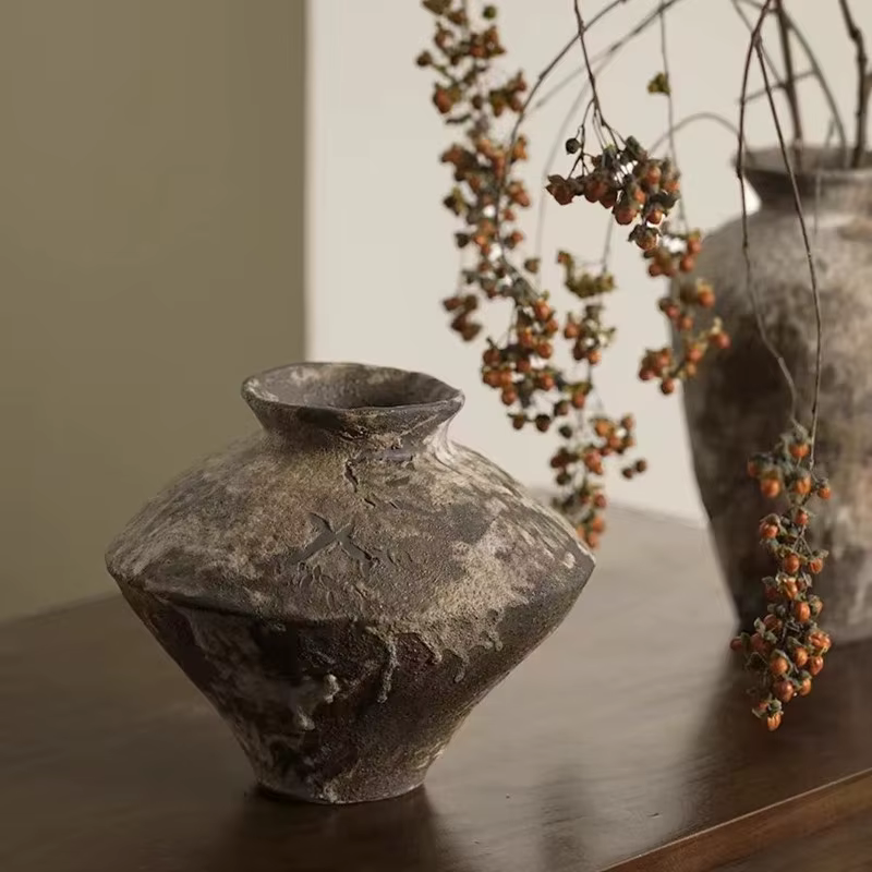 Vase en céramique grossière