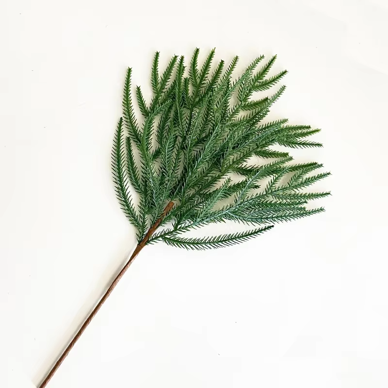 Branche de pin artificielle et de cyprès