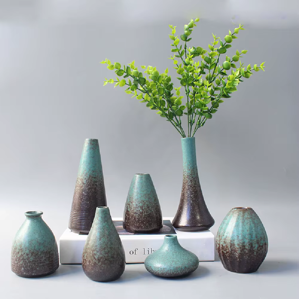 Petit Vase à fleurs en céramique