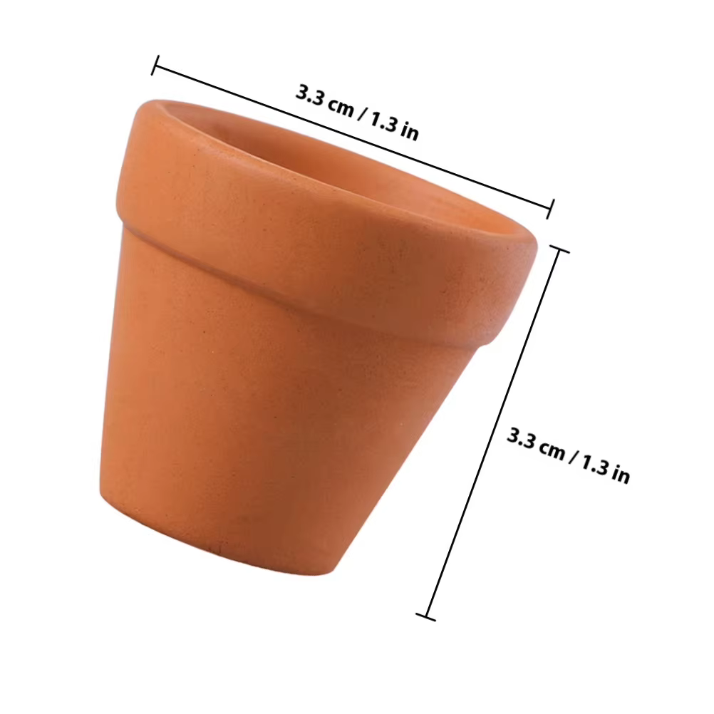 12 pots de plantes en terre cuite