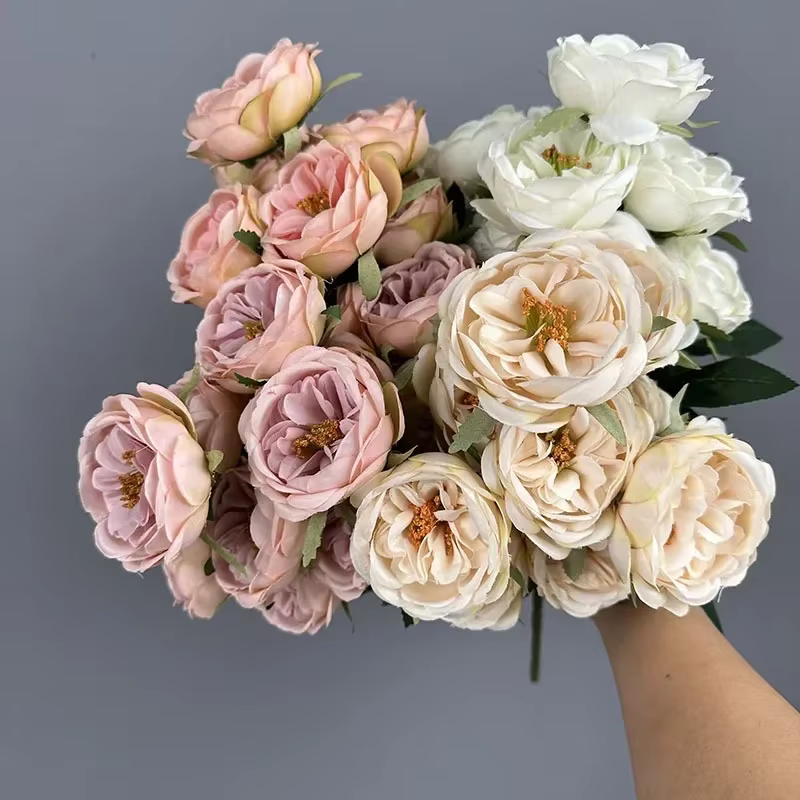 Bouquet de fleurs artificielles pour décoration de centre commercial