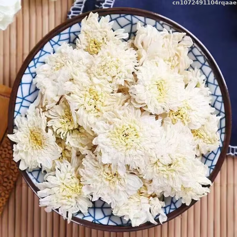 Les fleurs de chrysanthème séchées en vrac de qualité sont utilisées pour la fabrication de bougies