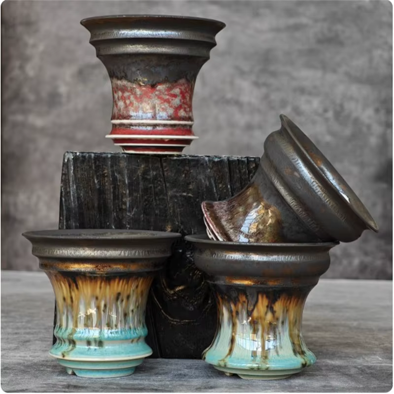 Pot en porcelaine émaillée coloré pour plantes grimpantes