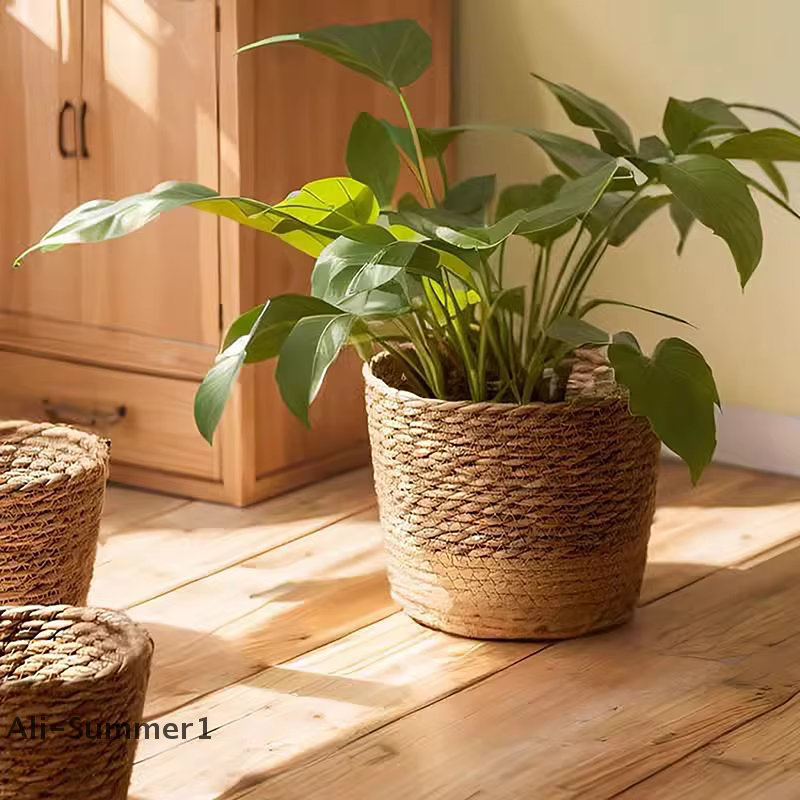Pot de plantes à fleurs tissées en paille