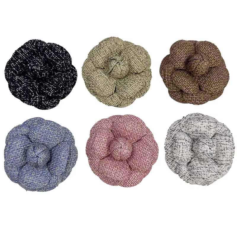 Broche Fleur de Camélia 6