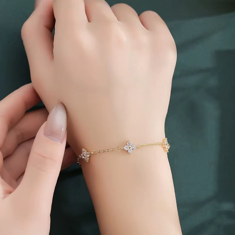 Bracelets élégants en zircon brillant pour femmes, bracelet à pendentif géométrique en argent sterling 925, bijoux à porter au quotidien, cadeaux pour les fêtes