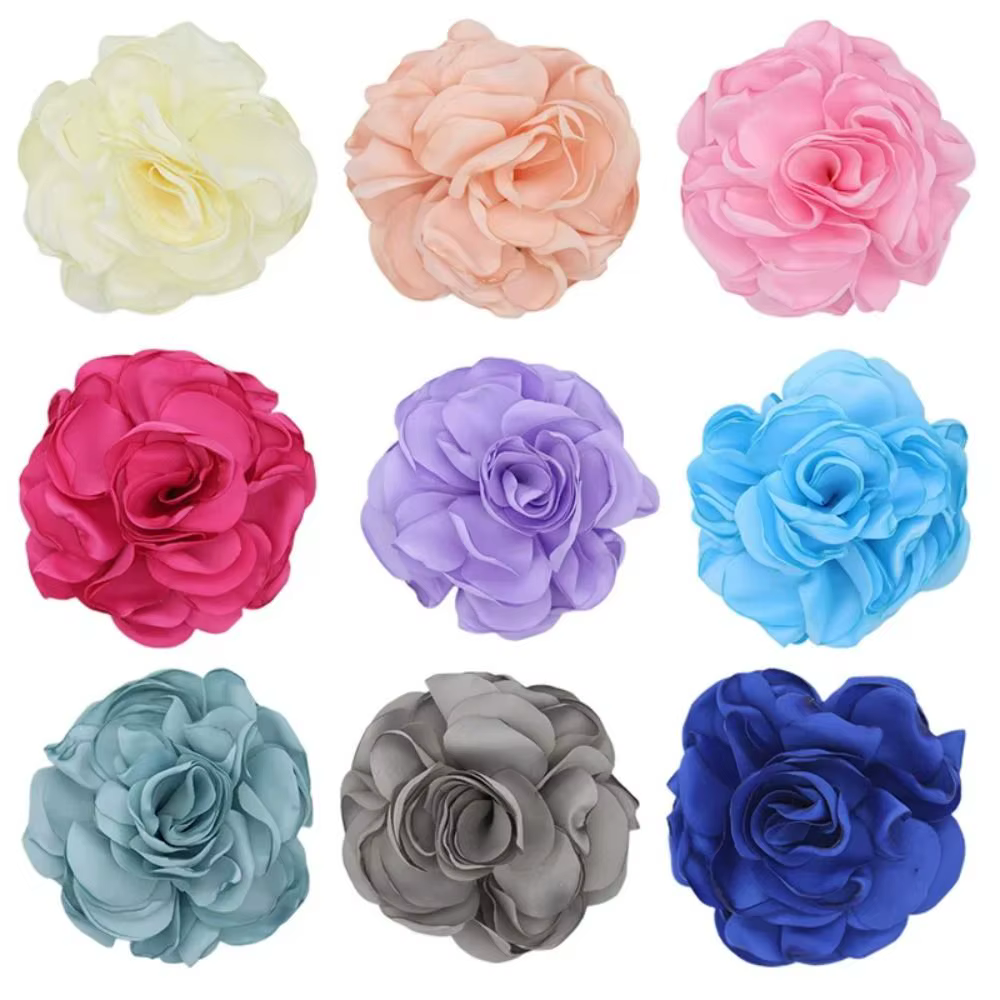 Grande broche fleur de rose en tissu
