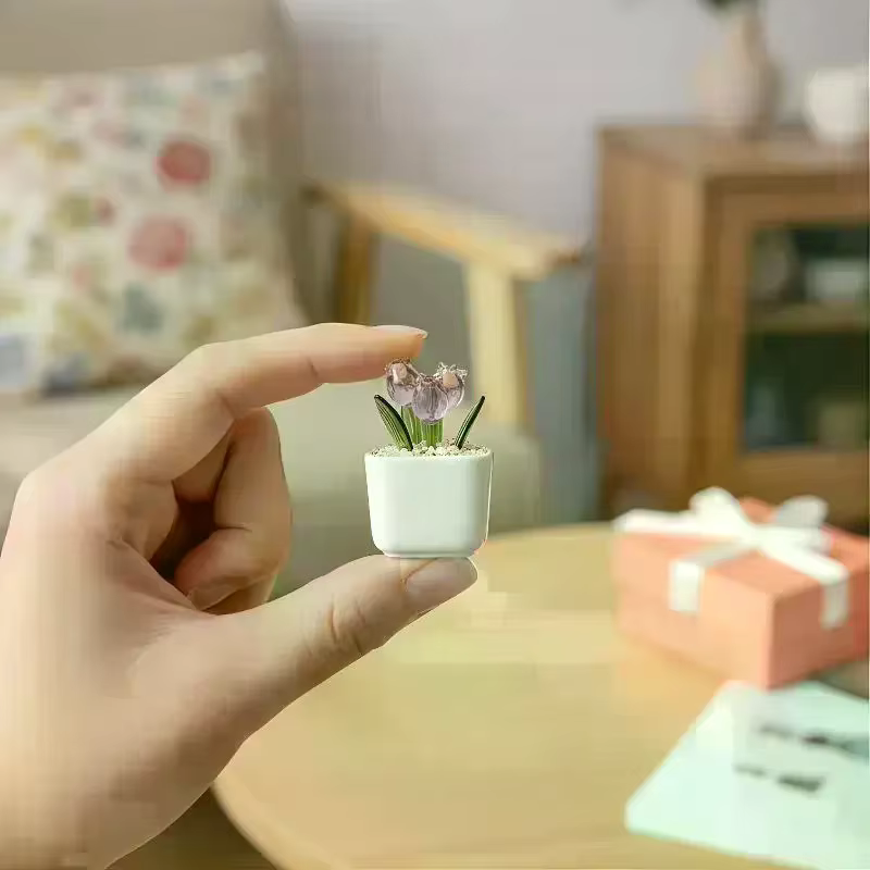 Pot de fleurs en verre magnétique soufflé à la main