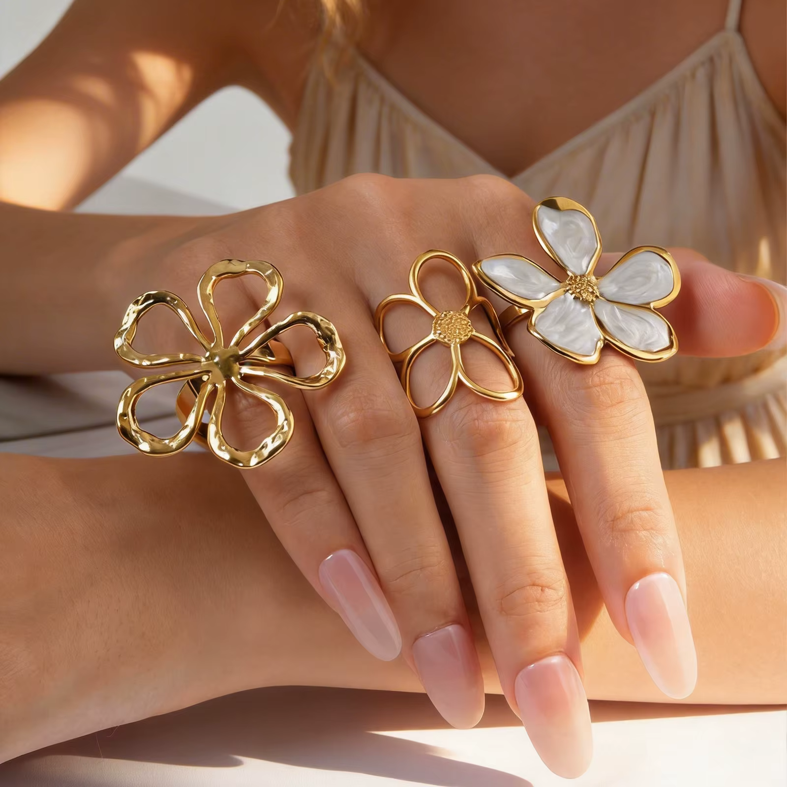 Bagues fleuries, style vintage français, plaqué or 18 carats, grande bague florale ajourée, bijou esthétique ouvert et ajustable pour femme