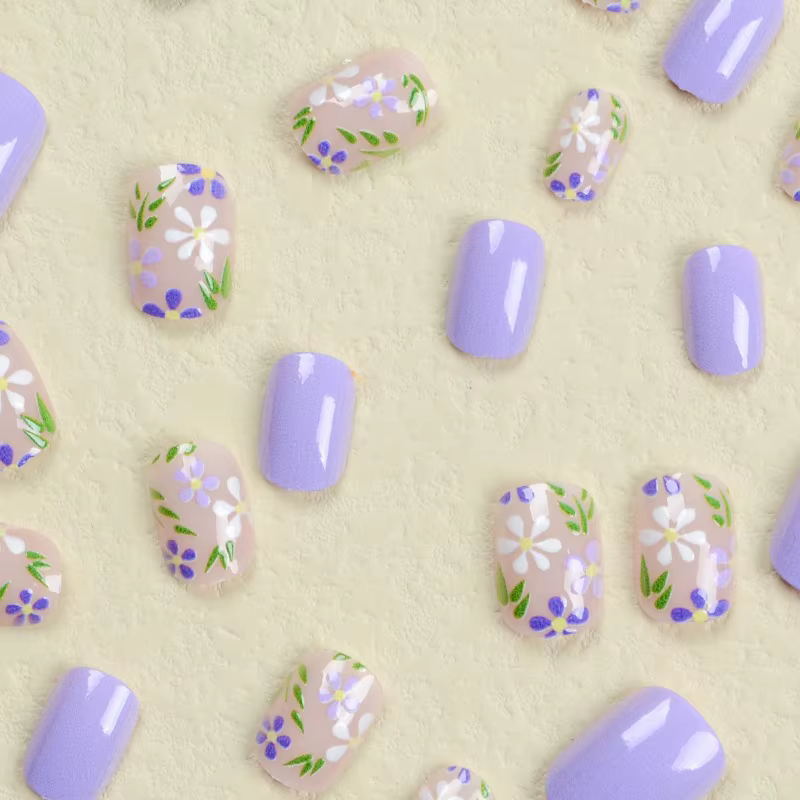 24 faux ongles à presser, motif feuilles vertes et fleurs blanches, courts, carrés ou ronds, en acrylique, à coller
