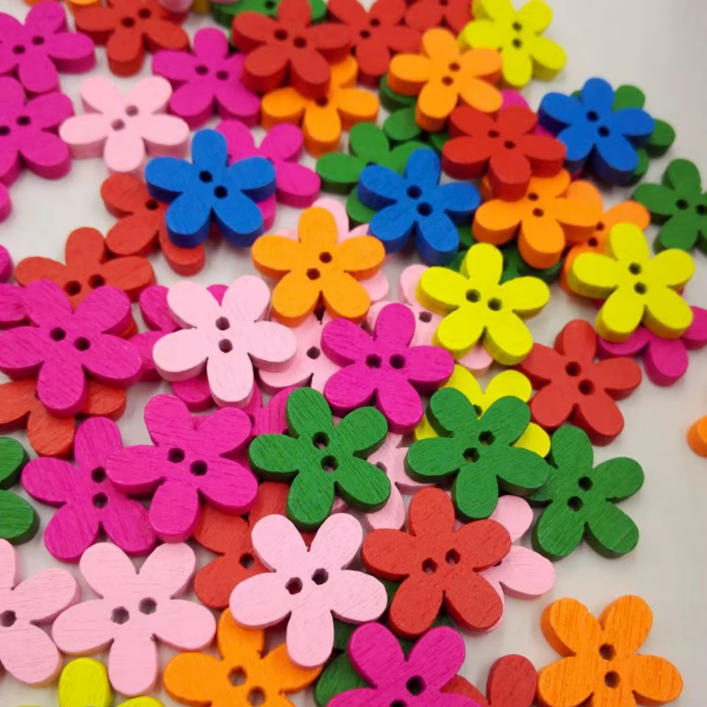 100 boutons décoratifs en bois en forme de fleur