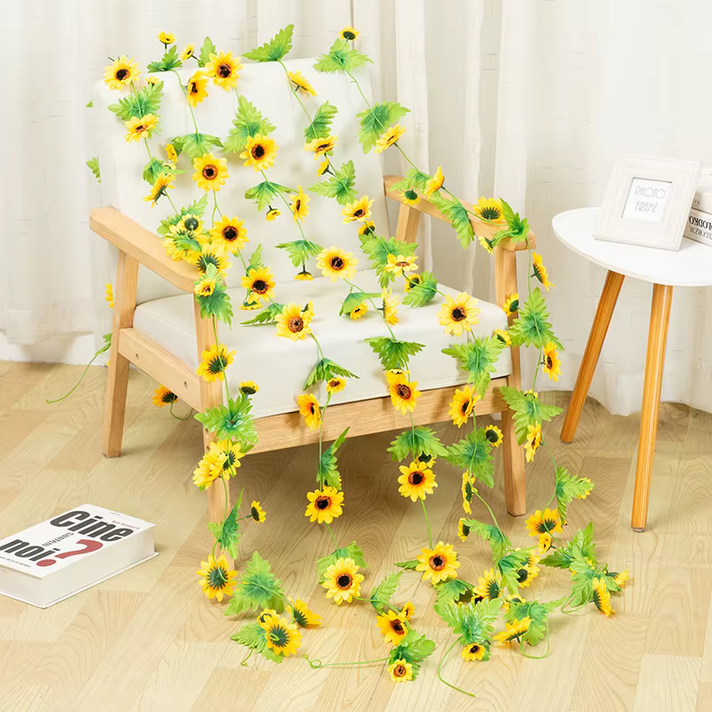 Guirlande de fleurs artificielles suspendues de vigne de tournesol jaune de 2.5M