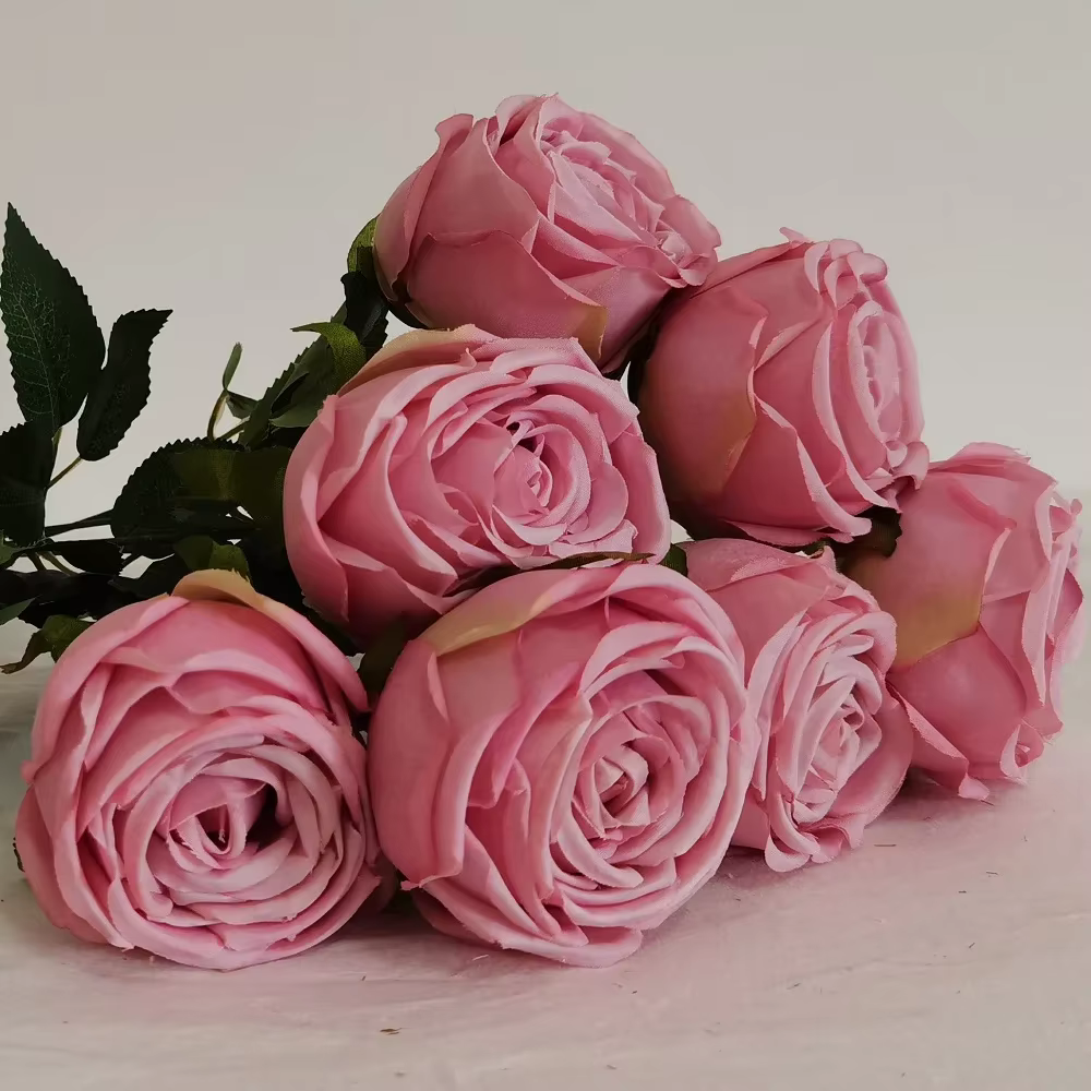 Bouquet de roses artificielles en soie